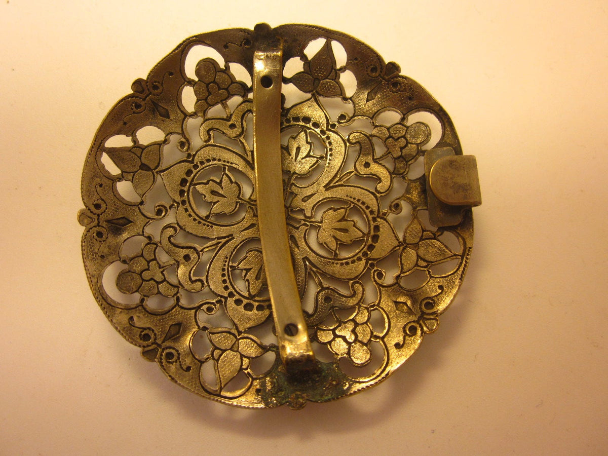Vintage Heraldic belt buckle with Quatrefoil Oak Leaf Motif