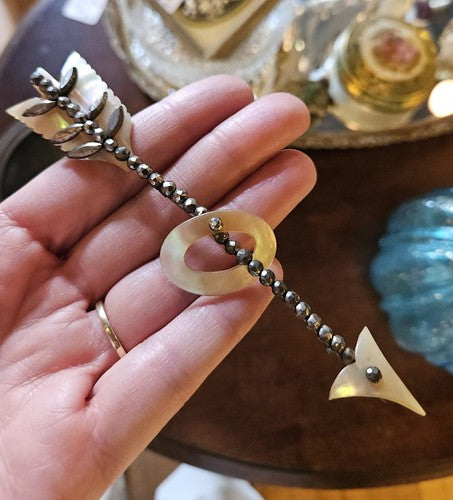 Large and rare Victorian Arrow Brooch from Cut Steel and Mother of Pearl