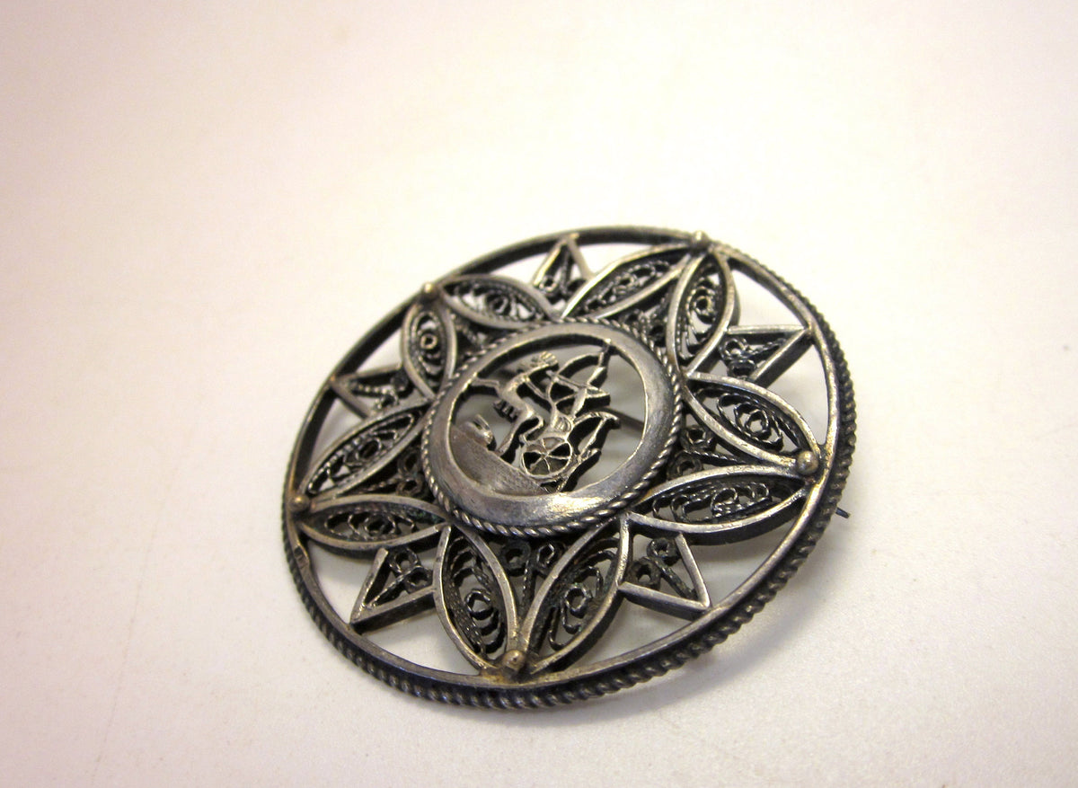 Vintage Art Deco Sterling Silver Brooch: Egyptian Revival Pharaoh, Wirework Lotus