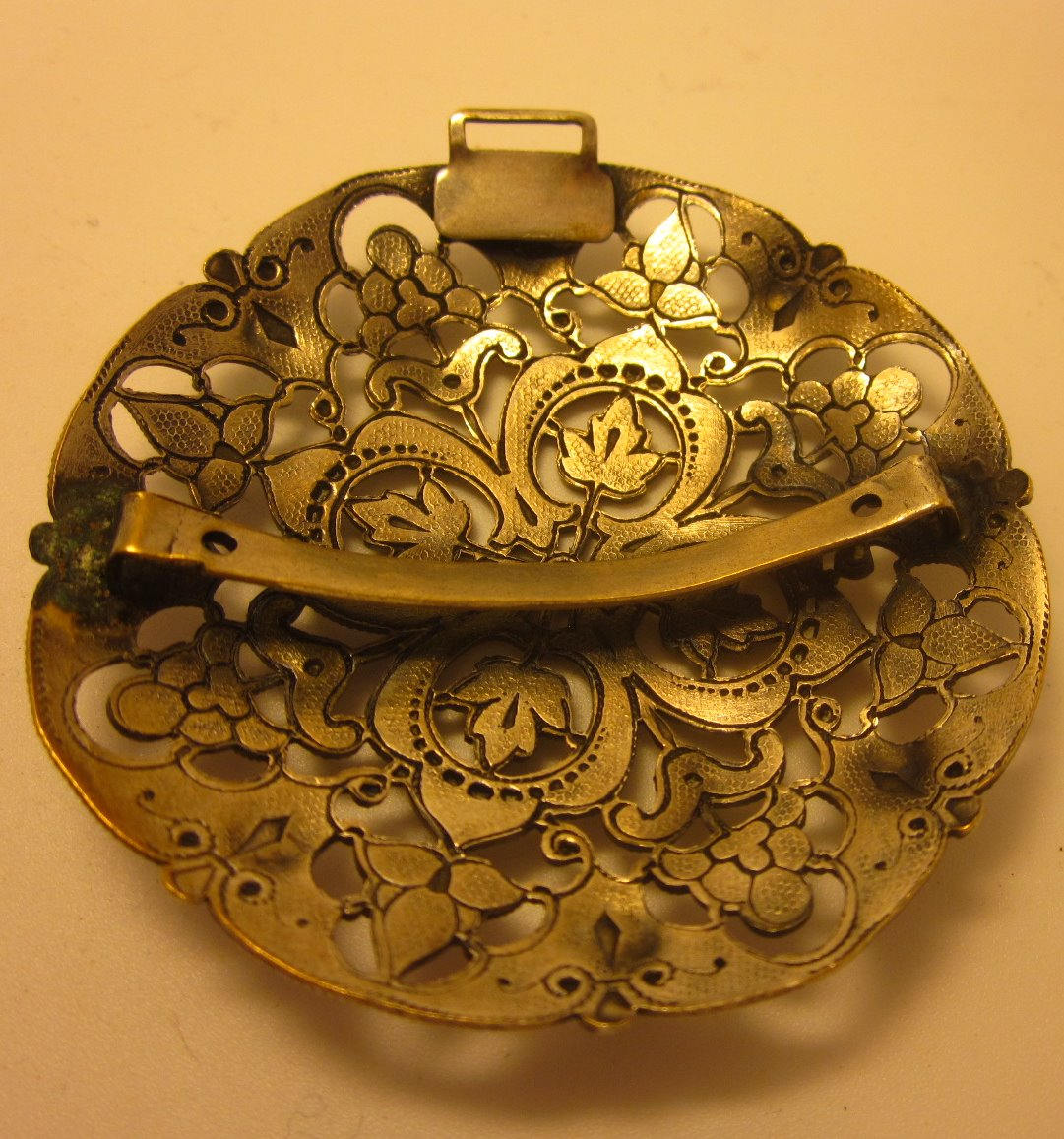 Vintage Heraldic belt buckle with Quatrefoil Oak Leaf Motif
