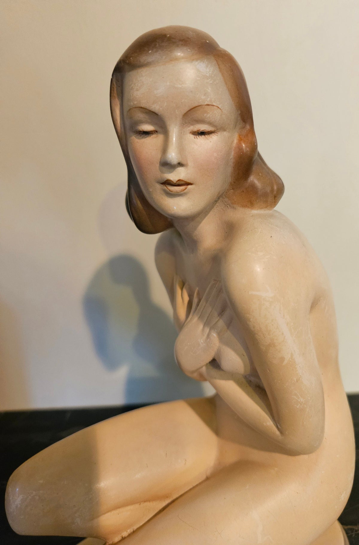 Vintage 1940s pin up nude sculpture. Plaster Veronica Lake look alike!