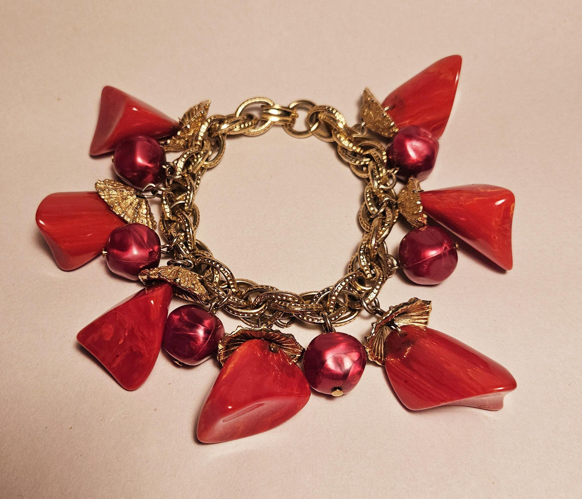 Vintage  Cherry Marbled Bakelite chunky cha cha Charm Bracelet