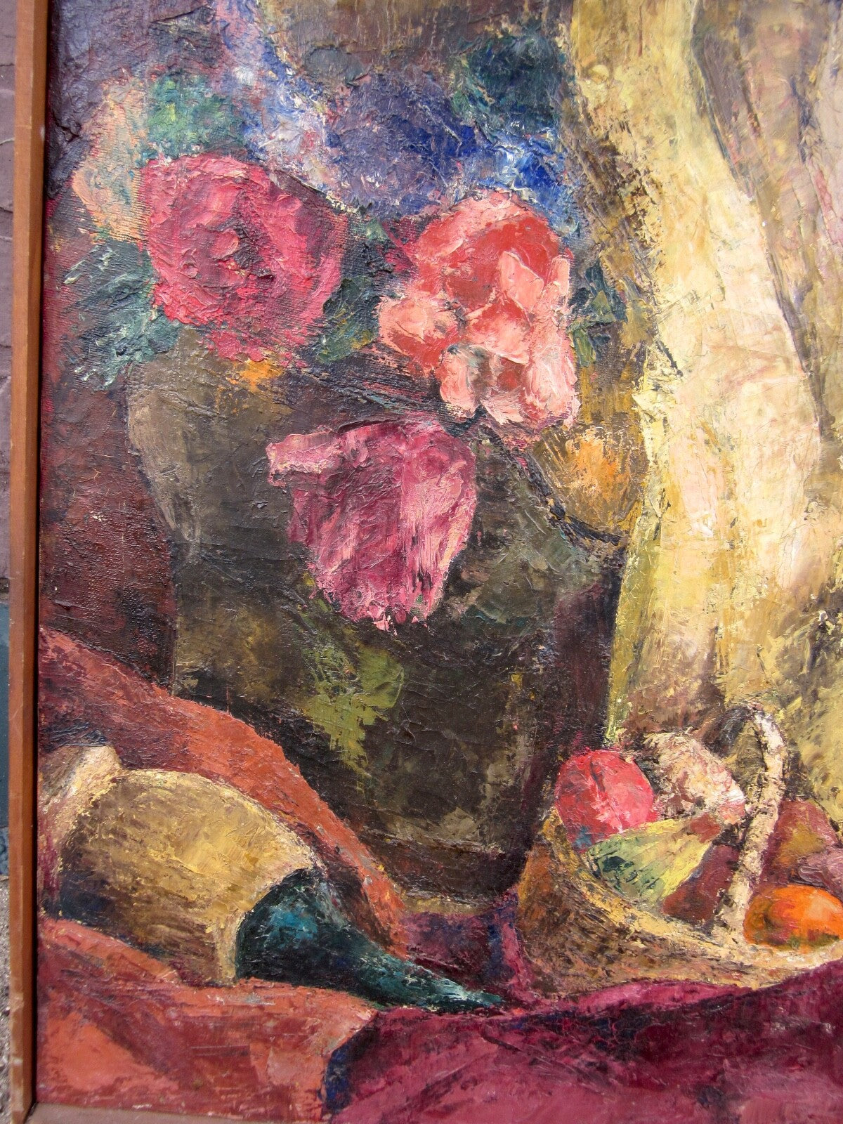 1960s Suzanne Peters Oil on Canvas Warm Tones Traditional Still Life Painting