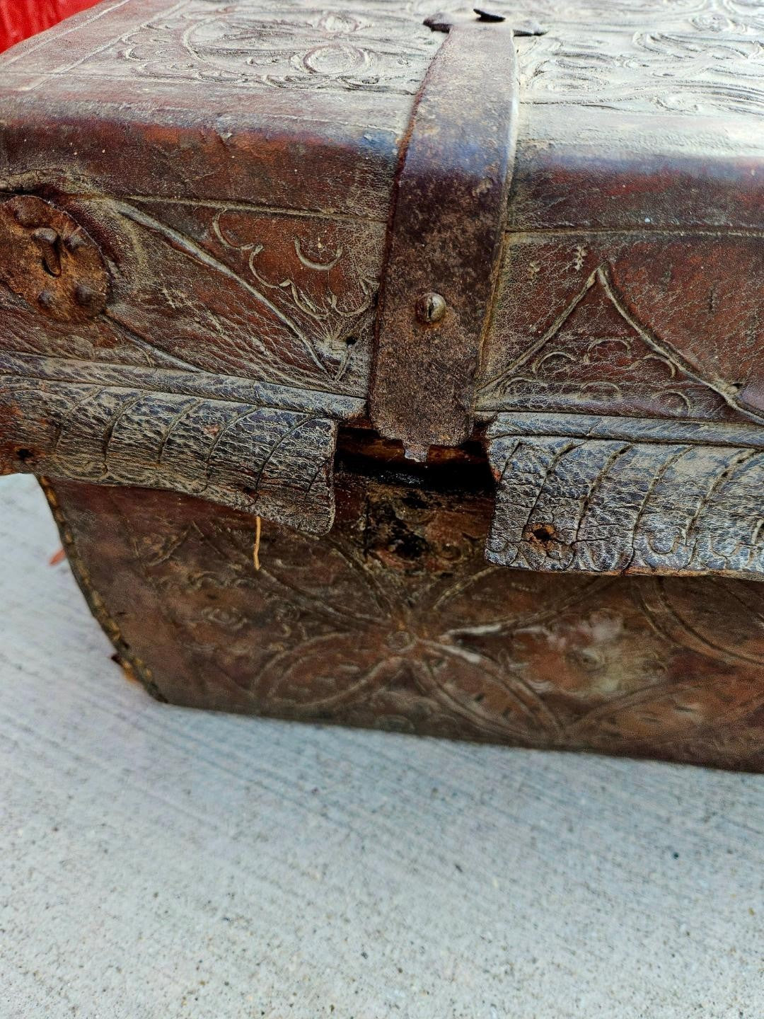 Antique Spanish Colonial Petaca Tooled Leather Coffer Box Trunk 18th Century