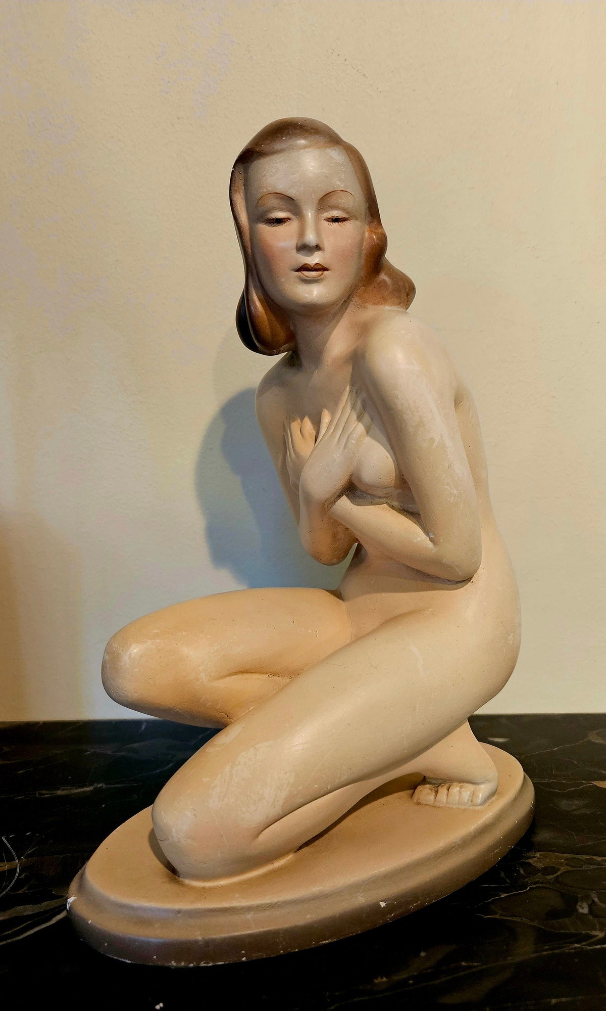 Vintage 1940s pin up nude sculpture. Plaster Veronica Lake look alike!
