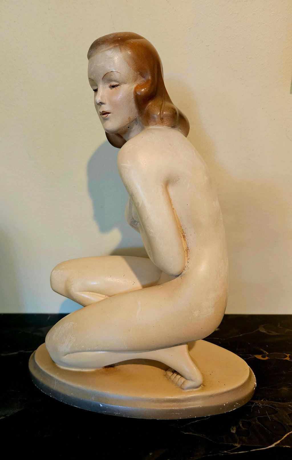 Vintage 1940s pin up nude sculpture. Plaster Veronica Lake look alike!
