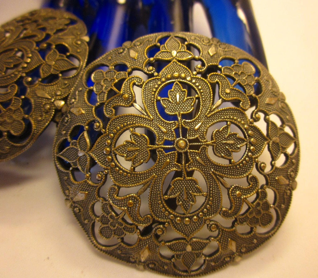 Vintage Heraldic belt buckle with Quatrefoil Oak Leaf Motif