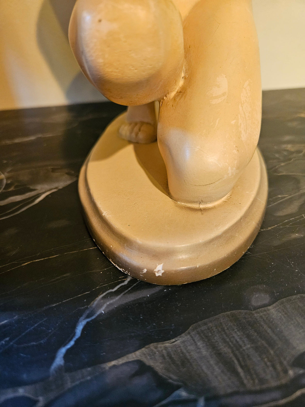 Vintage 1940s pin up nude sculpture. Plaster Veronica Lake look alike!