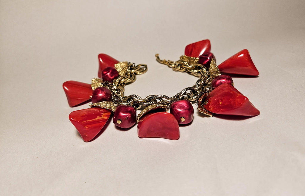 Vintage  Cherry Marbled Bakelite chunky cha cha Charm Bracelet