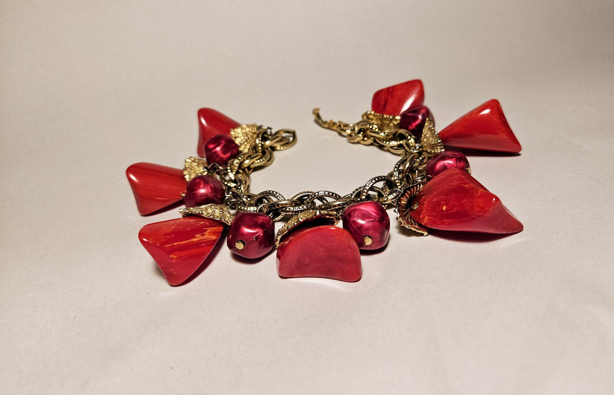 Vintage  Cherry Marbled Bakelite chunky cha cha Charm Bracelet